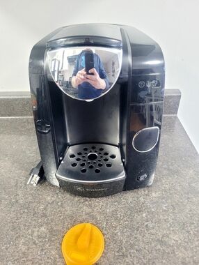 Bosch Tassimo Single-Serve Coffee Maker - Model CTPM06UC